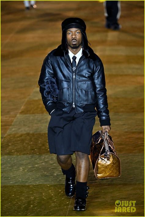 pharrell williams lv fashion show